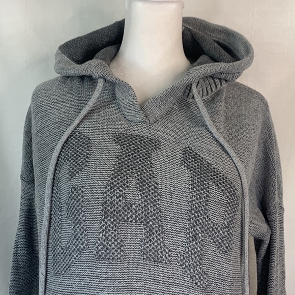 GAP Branded Gray Hooded Sweater - Picture 3 of 16